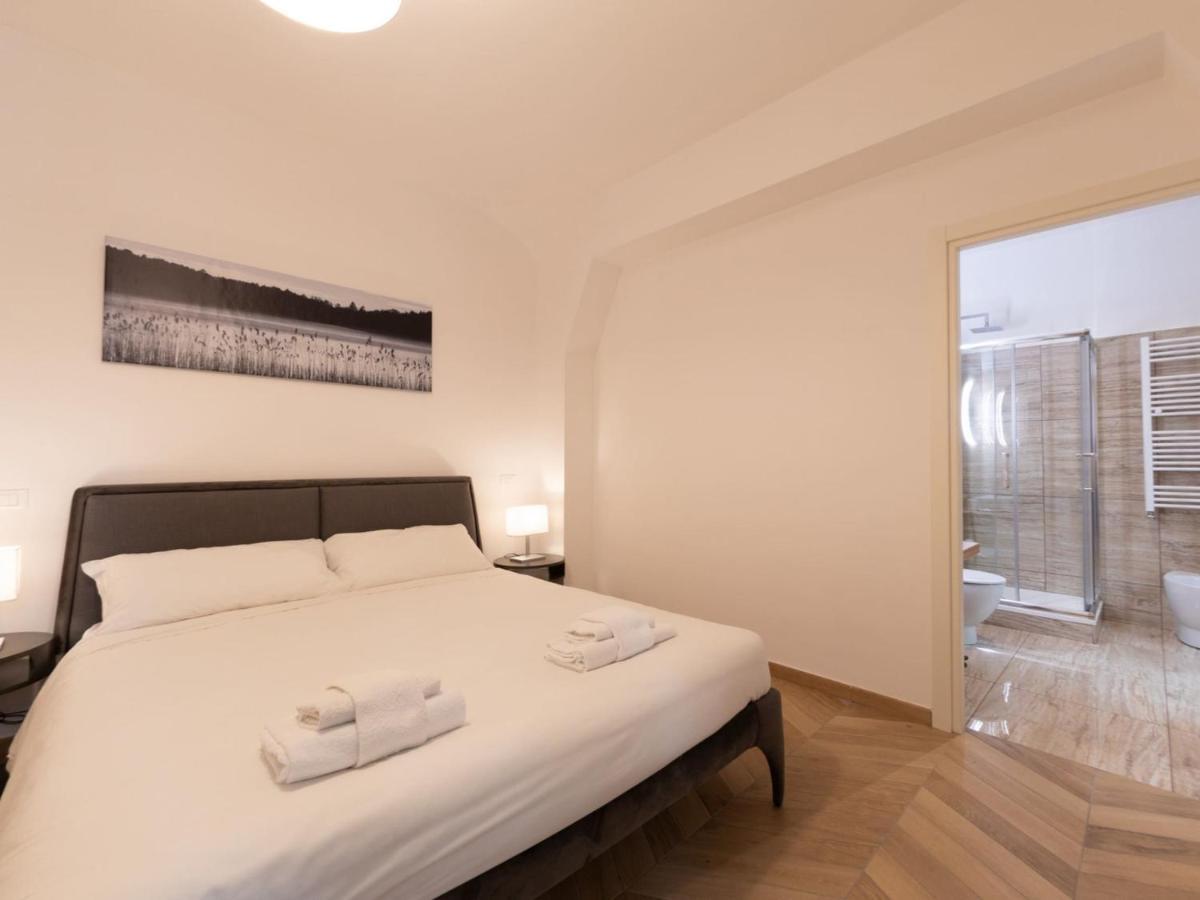 The Best Rent - Elegant Five-Bedrooms Apartment Near Colosseo Roma Exterior foto